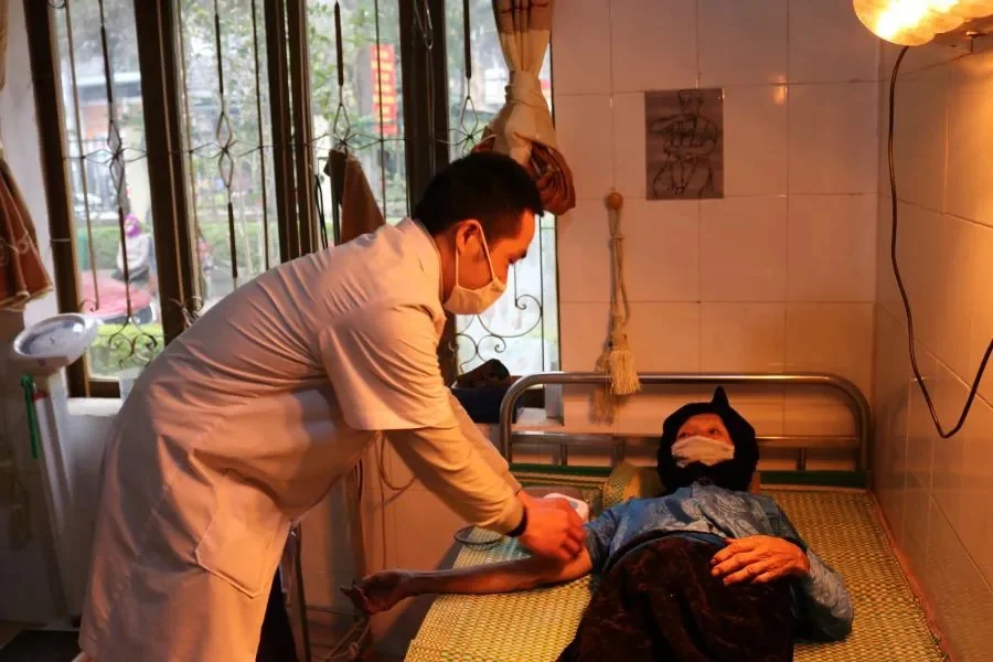 Bộ Y tế khuyến cáo người dân thực hiện các biện pháp phòng phòng chống rét- Ảnh 1. Bộ Y tế khuyến cáo người dân thực hiện các biện pháp phòng phòng chống rét- Ảnh 1.