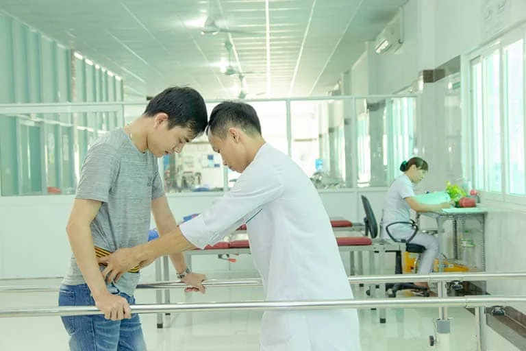 Già hoá dân số, mô hình bệnh tật kép... khiến nhu cầu phục hồi chức năng tăng- Ảnh 3. Già hoá dân số, mô hình bệnh tật kép... khiến nhu cầu phục hồi chức năng tăng- Ảnh 3.