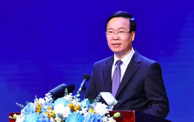 Chủ tịch nước: Các thế hệ thầy thuốc đã vượt qua nhiều gian khó, hết lòng, hết sức cho sứ mệnh cao quý 'chữa bệnh cứu người'- Ảnh 1. Chủ tịch nước: Các thế hệ thầy thuốc đã vượt qua nhiều gian khó, hết lòng, hết sức cho sứ mệnh cao quý 'chữa bệnh cứu người'- Ảnh 1.