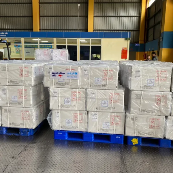 490.600 liều vaccine 5 trong 1 đã về đến Việt Nam, phân bổ thế nào?