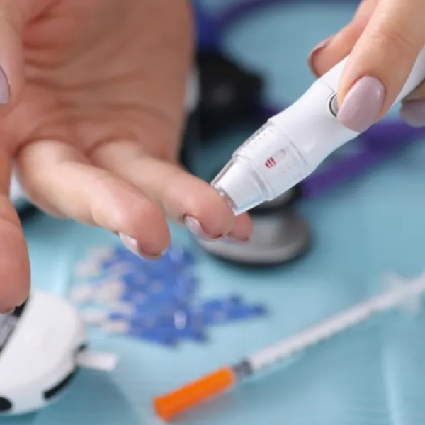 Bệnh nhân đái tháo đường type 2 kèm nhồi máu cơ tim và đột quỵ có nguy cơ giảm 15 năm tuổi thọ
