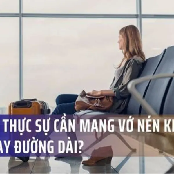 Bạn Có Thực Sự Cần Mang Vớ Nén Khi Đi Máy Bay Đường Dài?