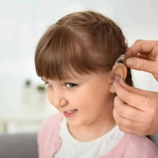Máy trợ thính là gì? Lưu ý khi sử dụng máy trợ thính