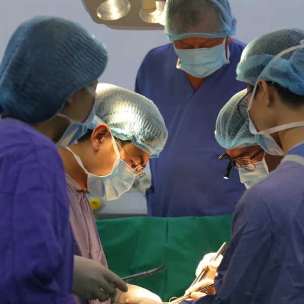 8 cuộc đời được hồi sinh từ tạng hiến của 2 người chết não