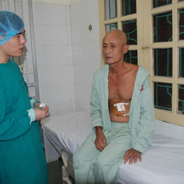 Ống nuôi ăn: Những điều bệnh nhân ung thư và người chăm sóc nên biết