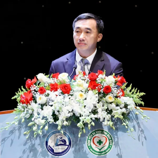 Ngành ngoại khoa Việt Nam sánh ngang các nước trên thế giới, đưa robot, trí tuệ nhân tạo vào phẫu thuật
